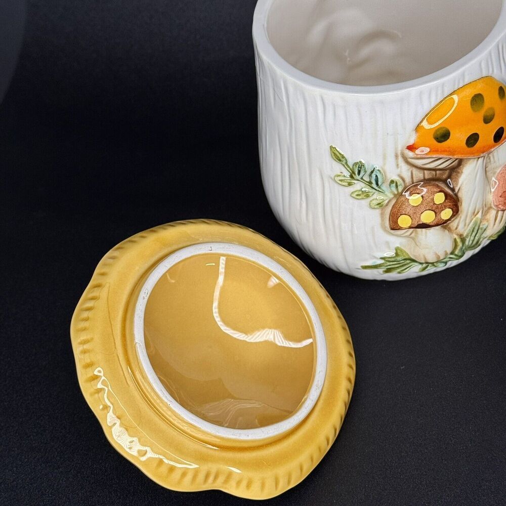 Vintage Sears Merry Mushroom Small Canister - Picture 6 of 11